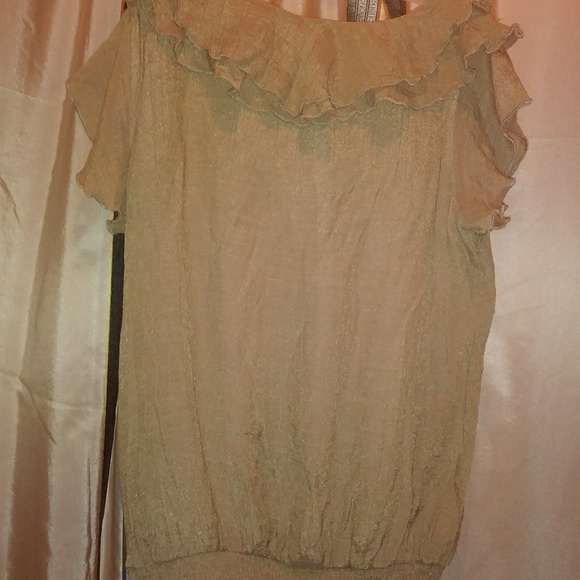 Top - Picture 2 of 2